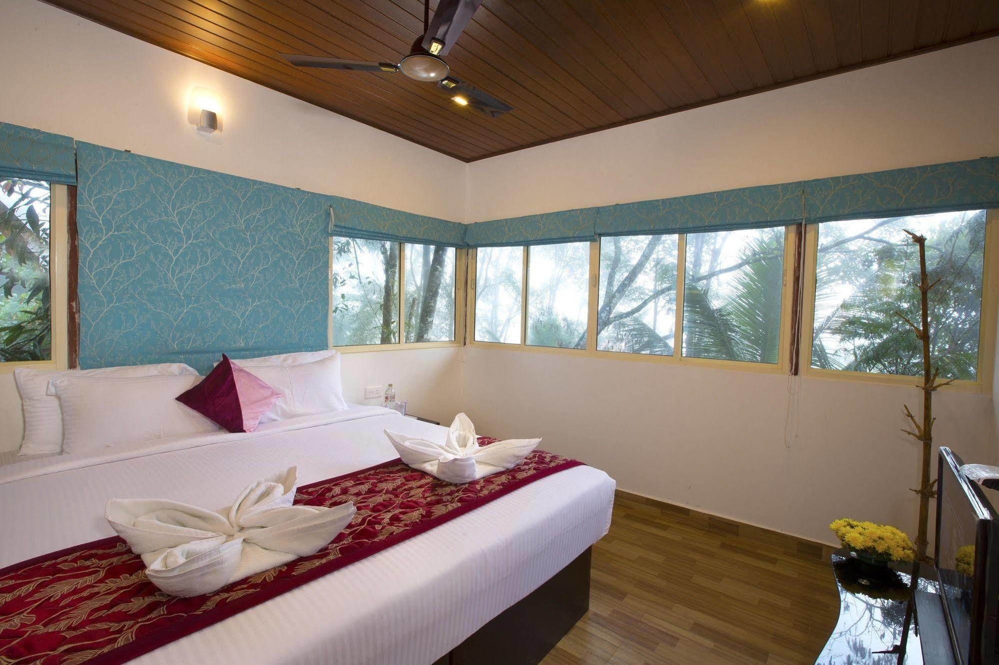 Dream Catcher Resort Munnar Bagian luar foto